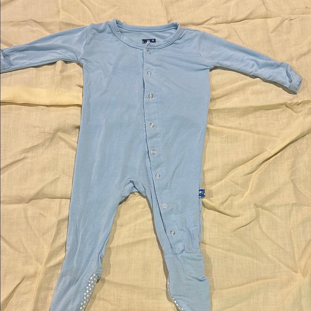 KicKee Pants Light Blue One Piece Snap Outfit-3-6 mo